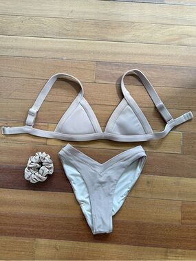 One one swimwear set